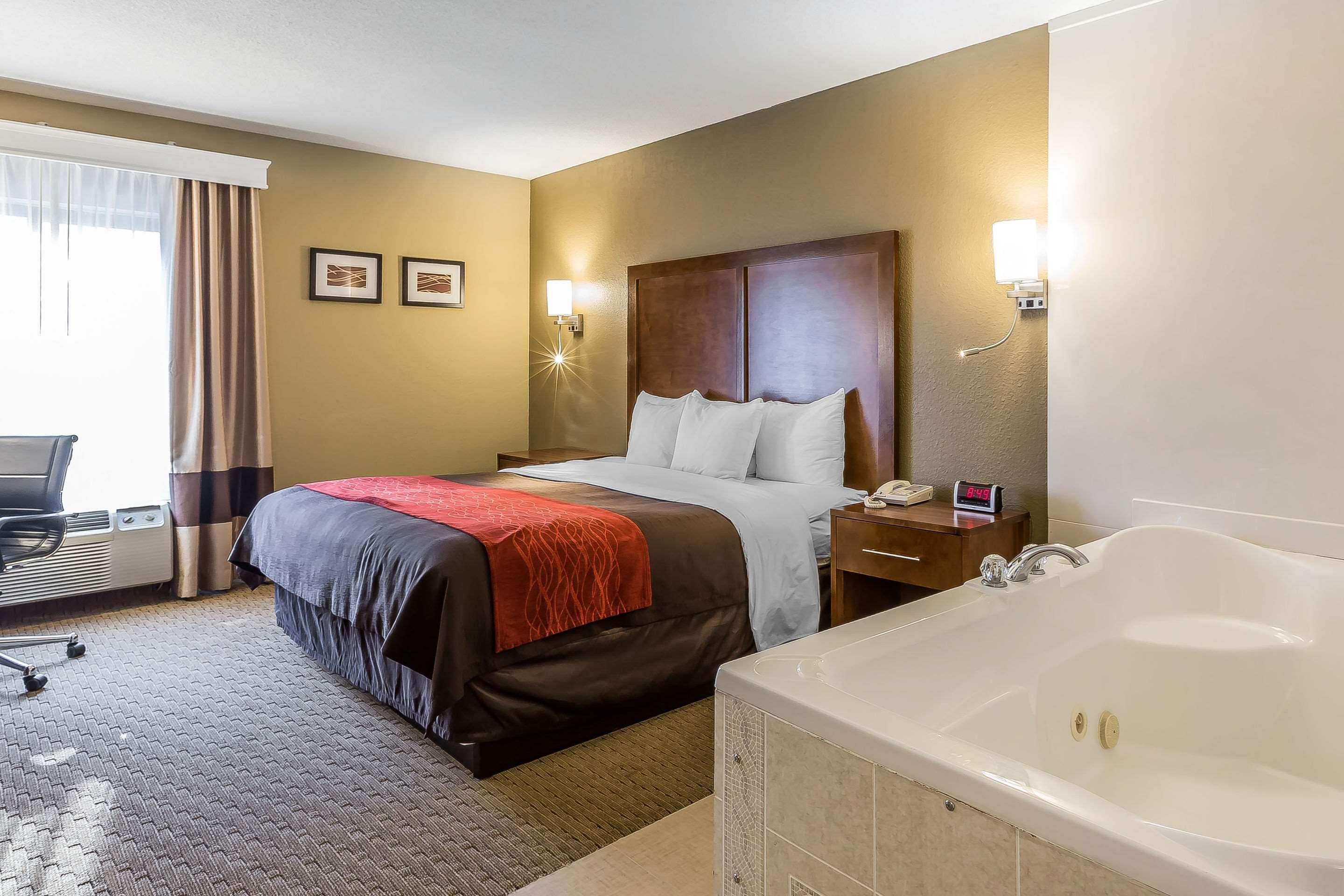 Comfort Inn & Suites Dalton Ngoại thất bức ảnh