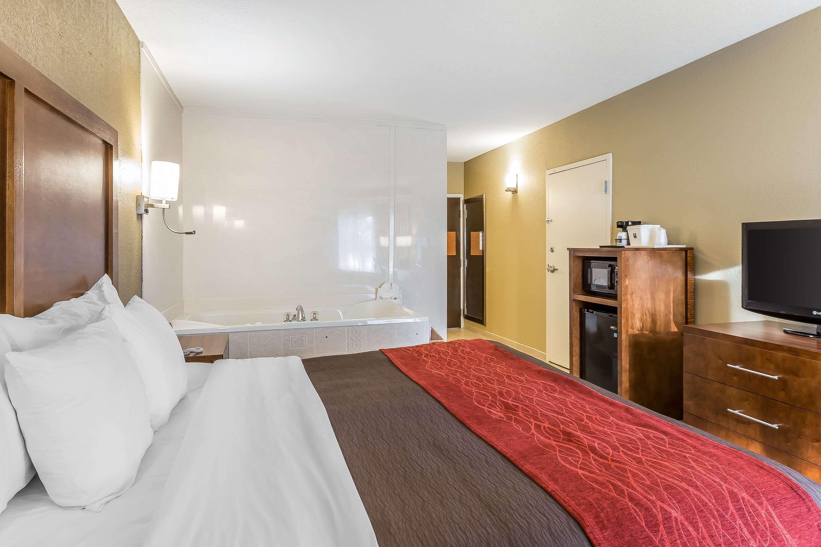 Comfort Inn & Suites Dalton Ngoại thất bức ảnh