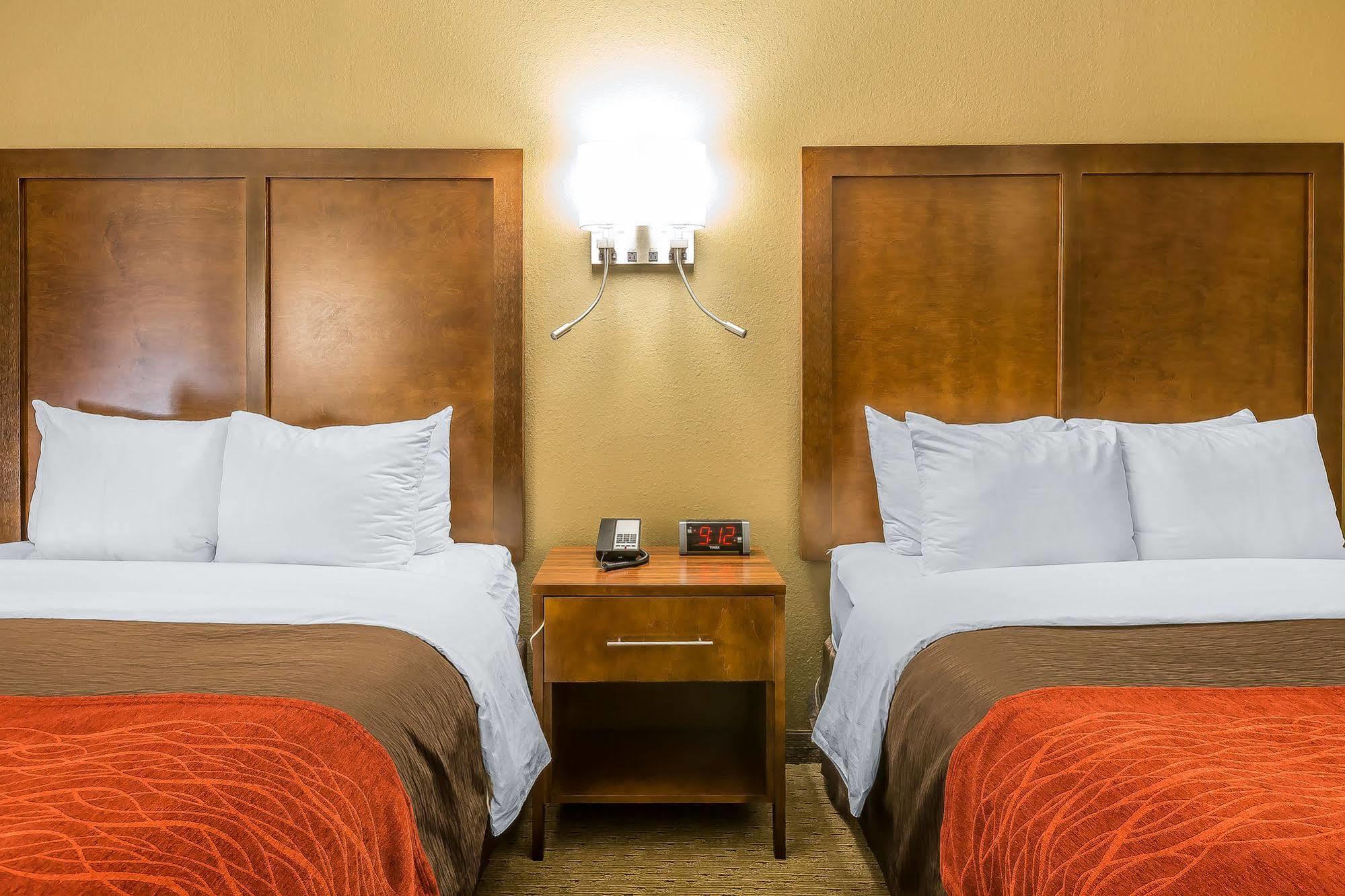 Comfort Inn & Suites Dalton Ngoại thất bức ảnh